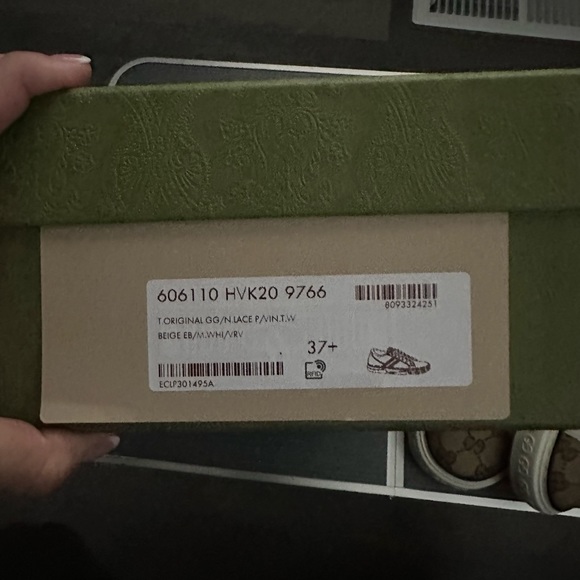 Gucci shoes! - Picture 4 of 5